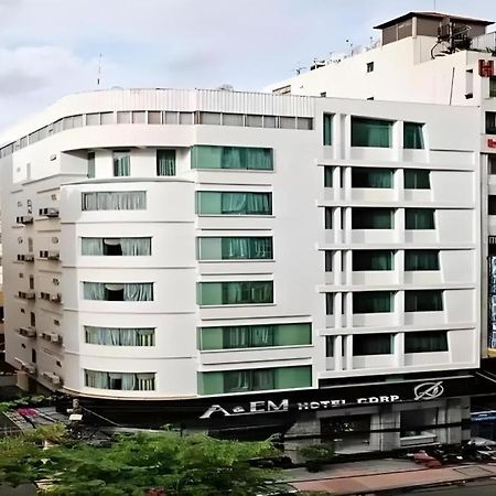The White Hotel 8A Thai Van Lung Cidade de Ho Chi Minh Exterior foto