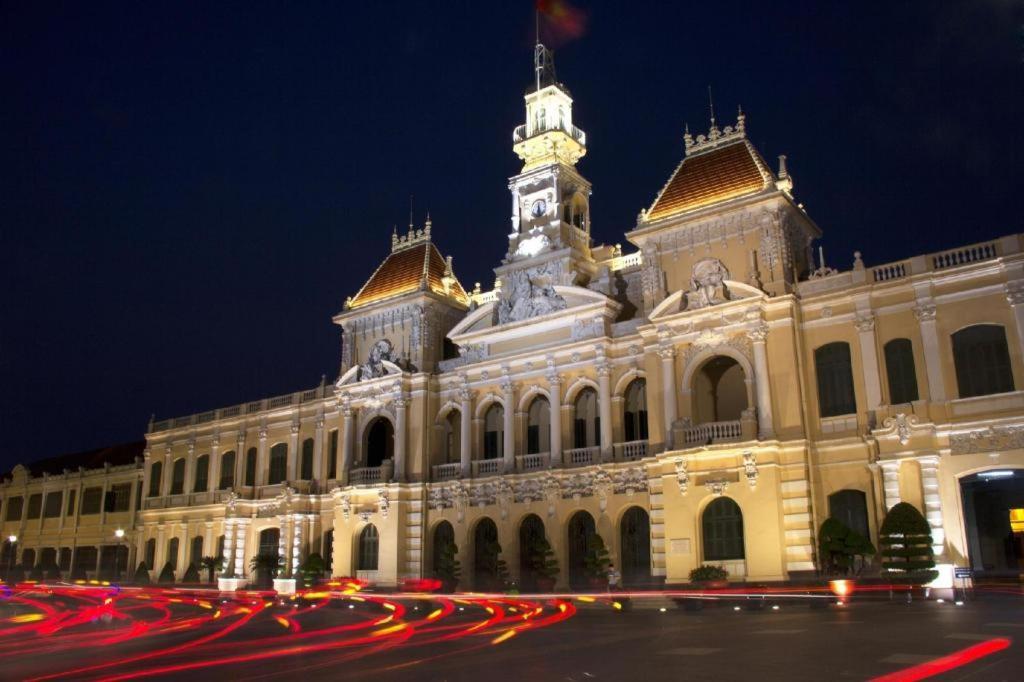 The White Hotel 8A Thai Van Lung Cidade de Ho Chi Minh Exterior foto